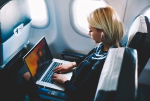 These Are The 3 Best U.S. Airlines For Staying Connected And Getting Work Done In Economy