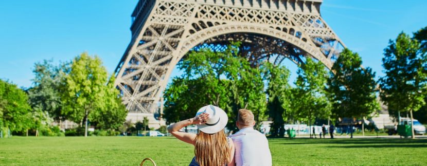 5 Reasons Why You Should Not Visit Paris This Summer 