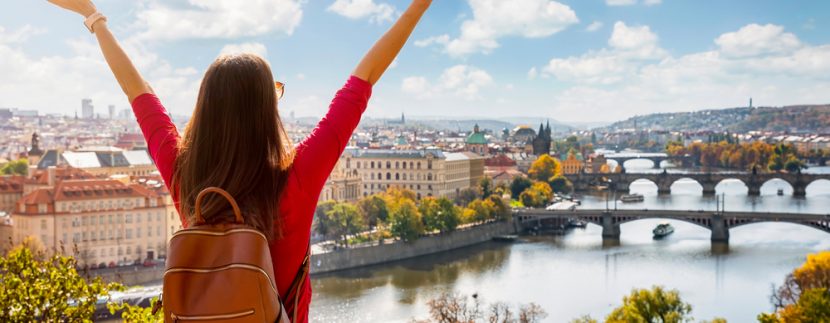 Icelandair takes off to Prague