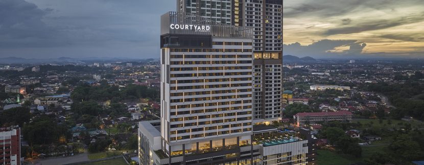 Marriott Bonvoy partners with The DAKA Show in YES 933 radio station to bring local experiences in Malaysia to life in Singapore