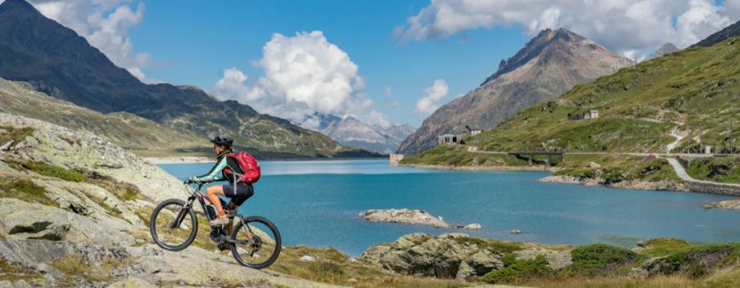 Sway on a cycle in Switzerland